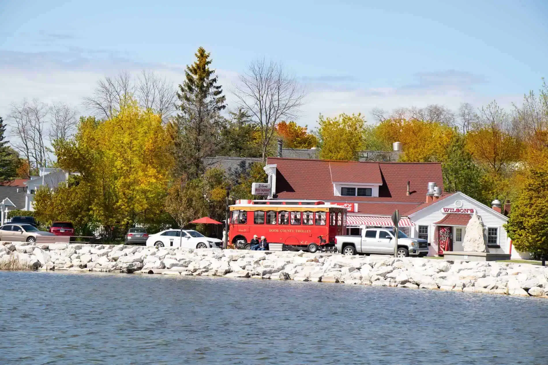 Ephraim Shores Resort trolley tours in Door County